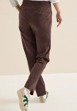 Mid Waist Slim Legs broek in casual fit