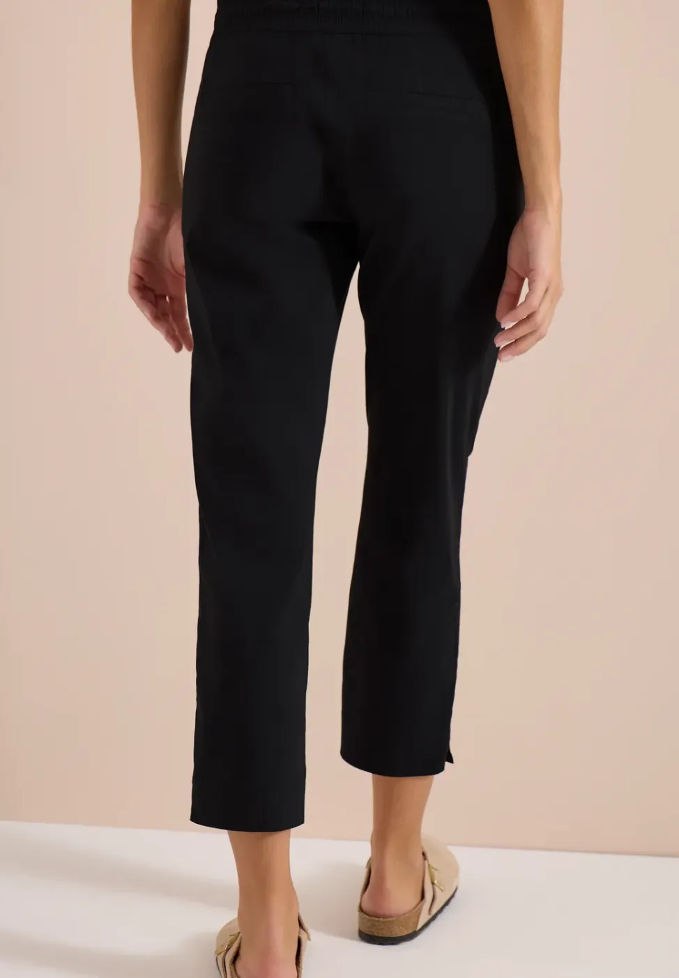 Mid Waist Slim Legs broek in casual fit