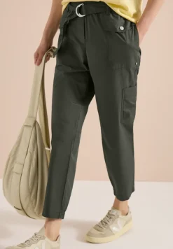 Mid Waist Slim Legs broek in Loose Fit