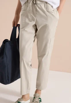 Mid Waist Slim Legs broek in Loose Fit