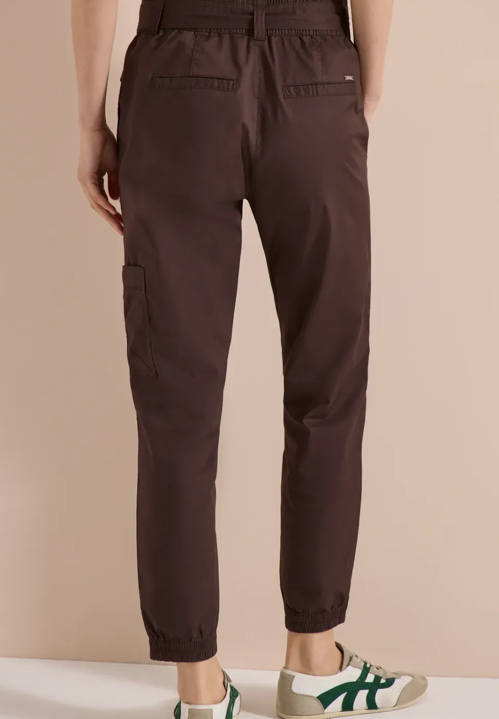 Mid Waist Slim Legs broek in Loose Fit