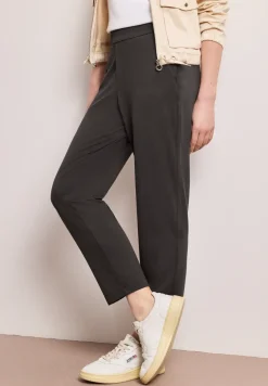 Mid Waist Slim Legs broek in Loose Fit