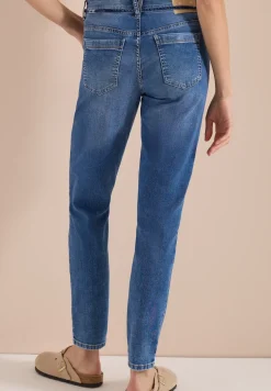 Mid Waist Slim Legs jeans in casual fit
