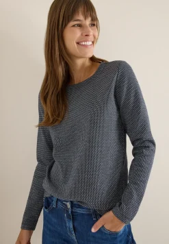 Minimal jacquard shirt