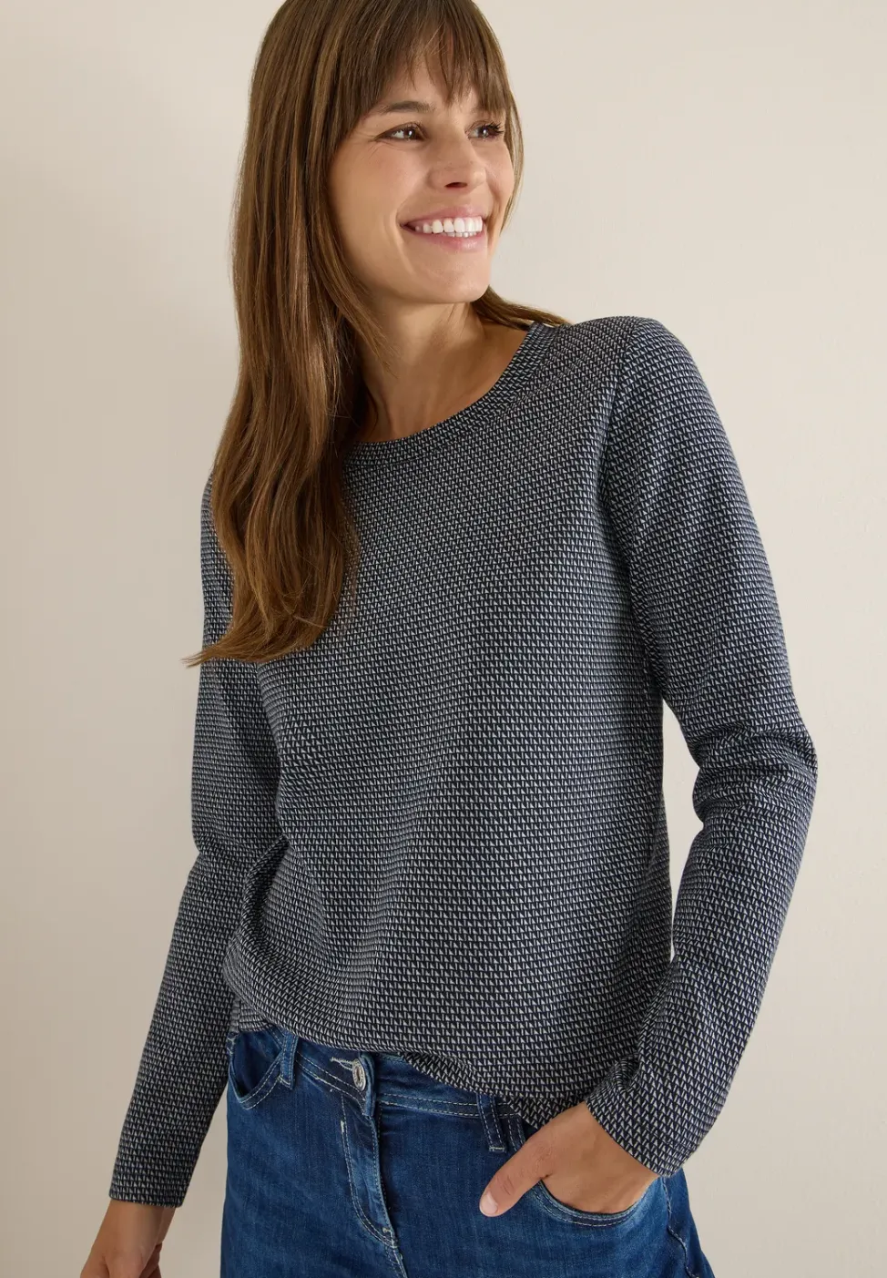 Minimal jacquard shirt