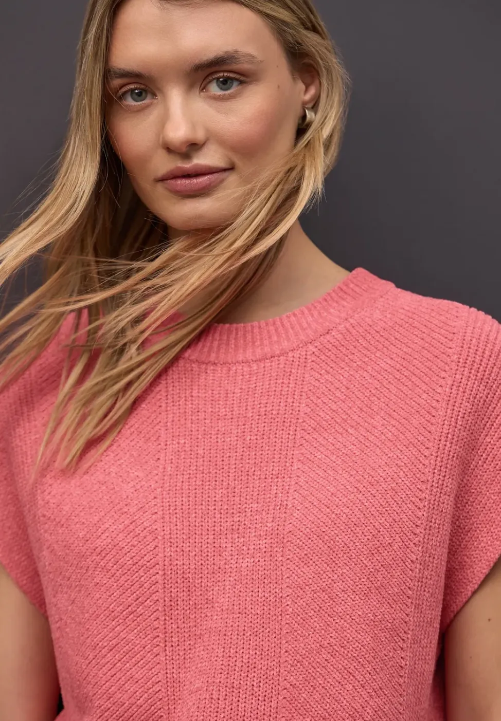 Mouwloze chenille trui