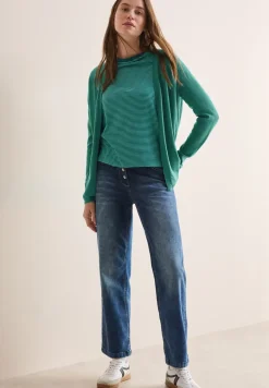 Open basic vest