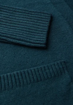 Open vest
