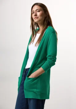 Open vest