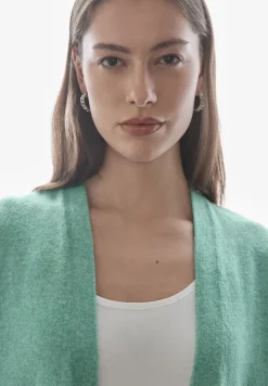 Open vest