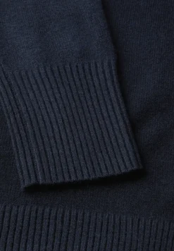 Open vest