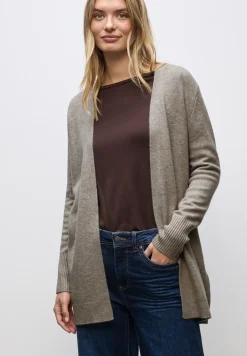 Open vest