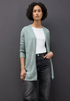 Open vest
