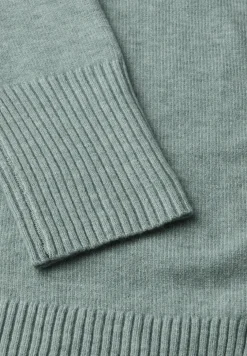 Open vest