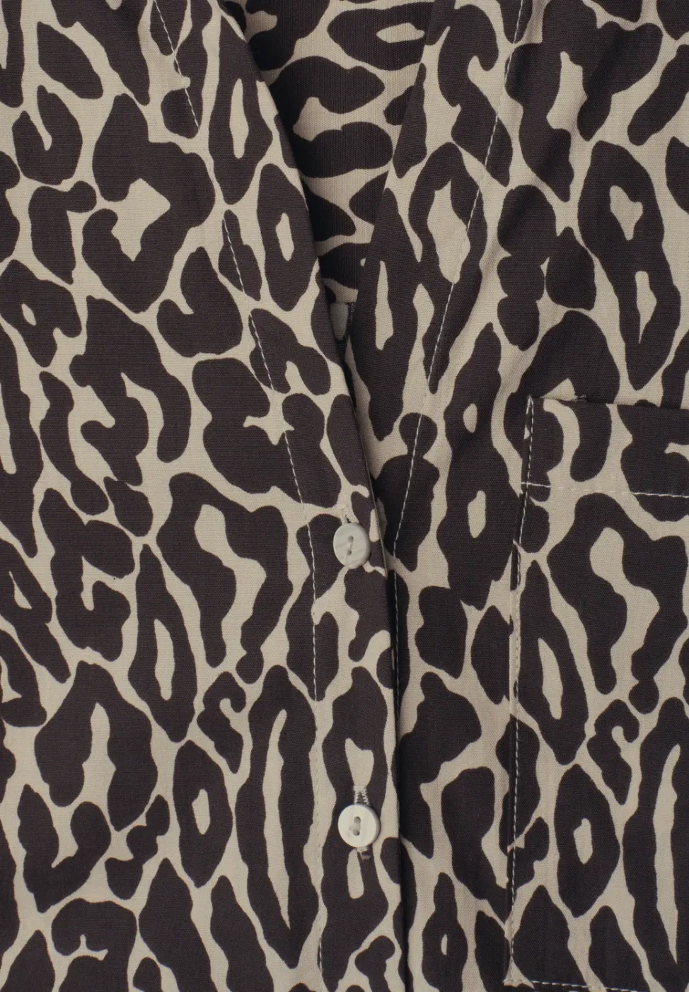 Overhemdblouse met korte mouwen, borstzak en print