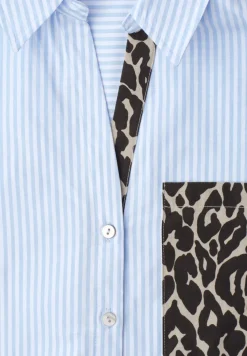 Overhemdblouse met korte mouwen en leodetails