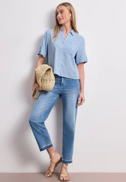 Overhemdblouse met korte mouwen en omgeslagen details