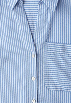 Overhemdblouse met korte mouwen en omgeslagen details