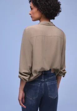 Overhemdblouse met college details