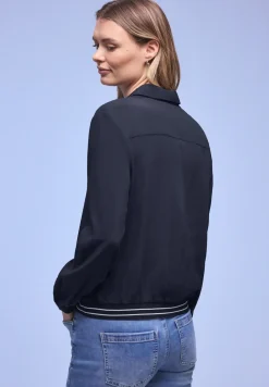 Overhemdblouse met college details