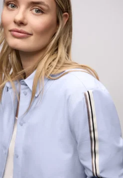 Overhemdblouse met getapete details