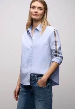 Overhemdblouse met getapete details