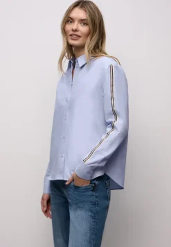Overhemdblouse met getapete details