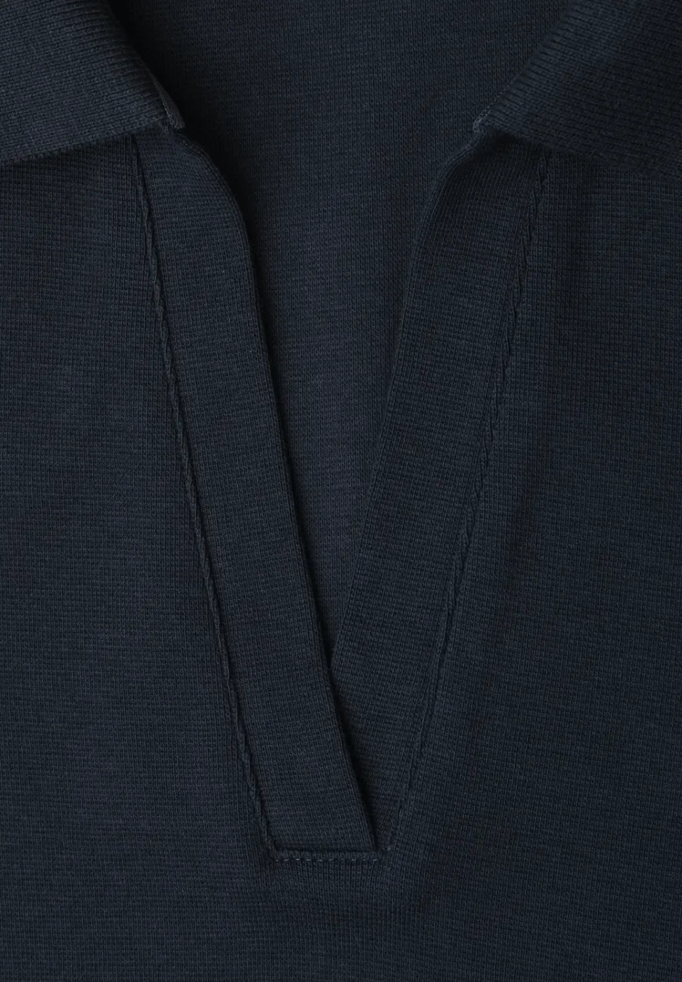 Poloshirt met korte mouwen en gespleten hals