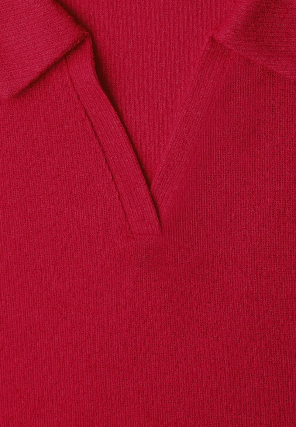 Poloshirt met losse schouders in een gebreide look