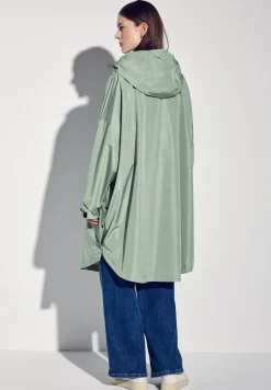 Poncho met capuchon