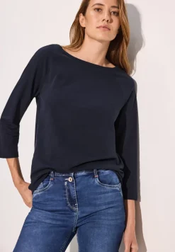 Raglan shirt