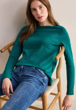Raglan shirt