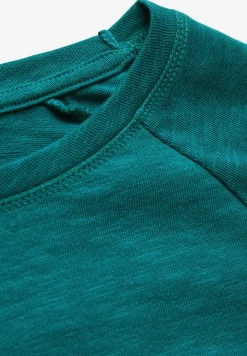 Raglan shirt