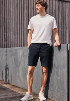 Regular Fit chino shorts van ribfluweel