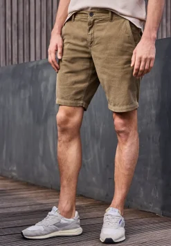 Regular Fit chino shorts van ribfluweel
