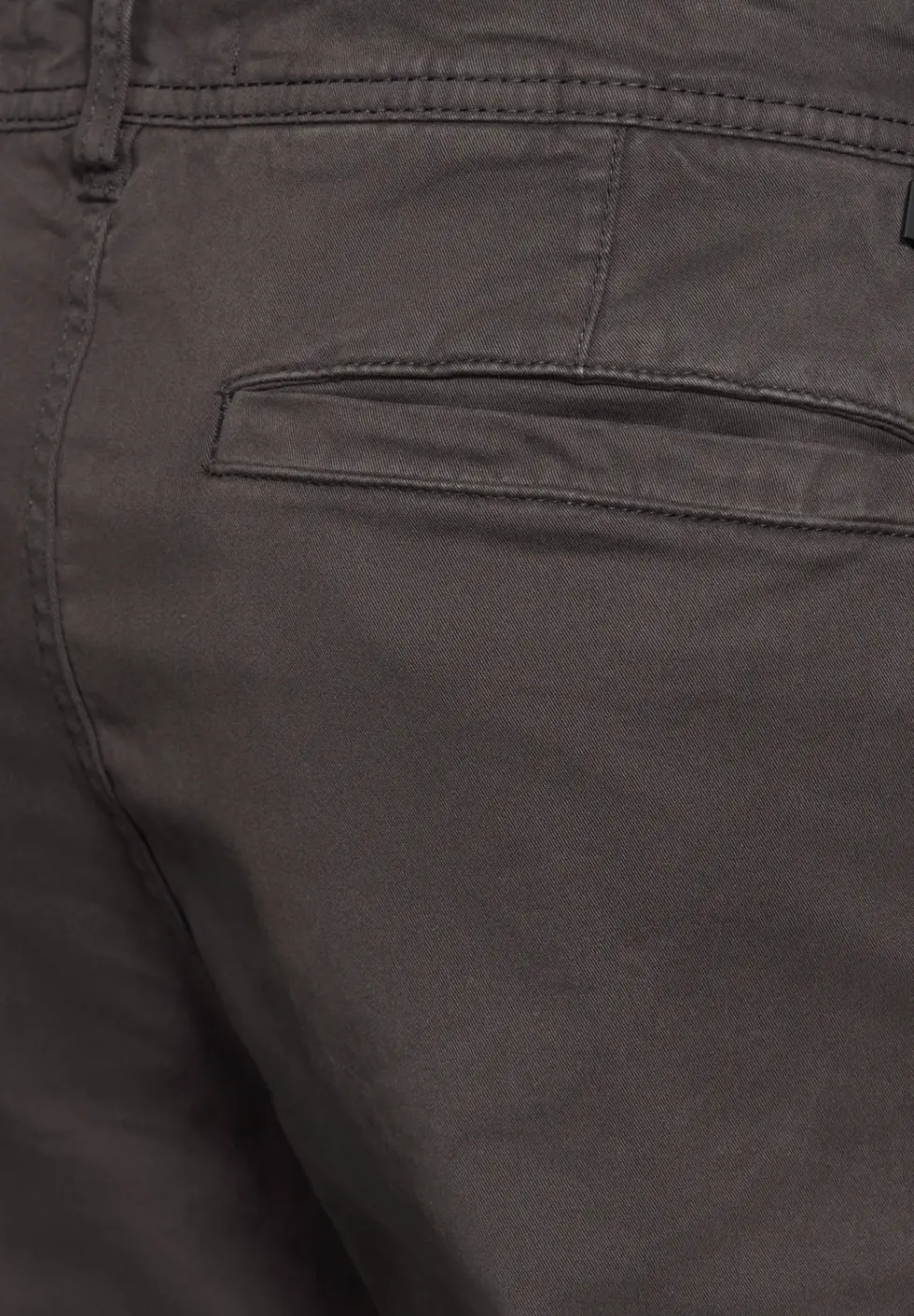 Relaxed gesneden cargo broek