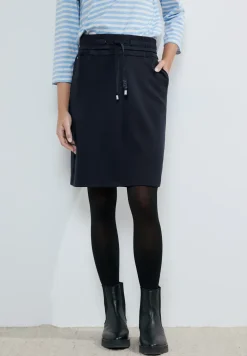 Rok in joggingstijl