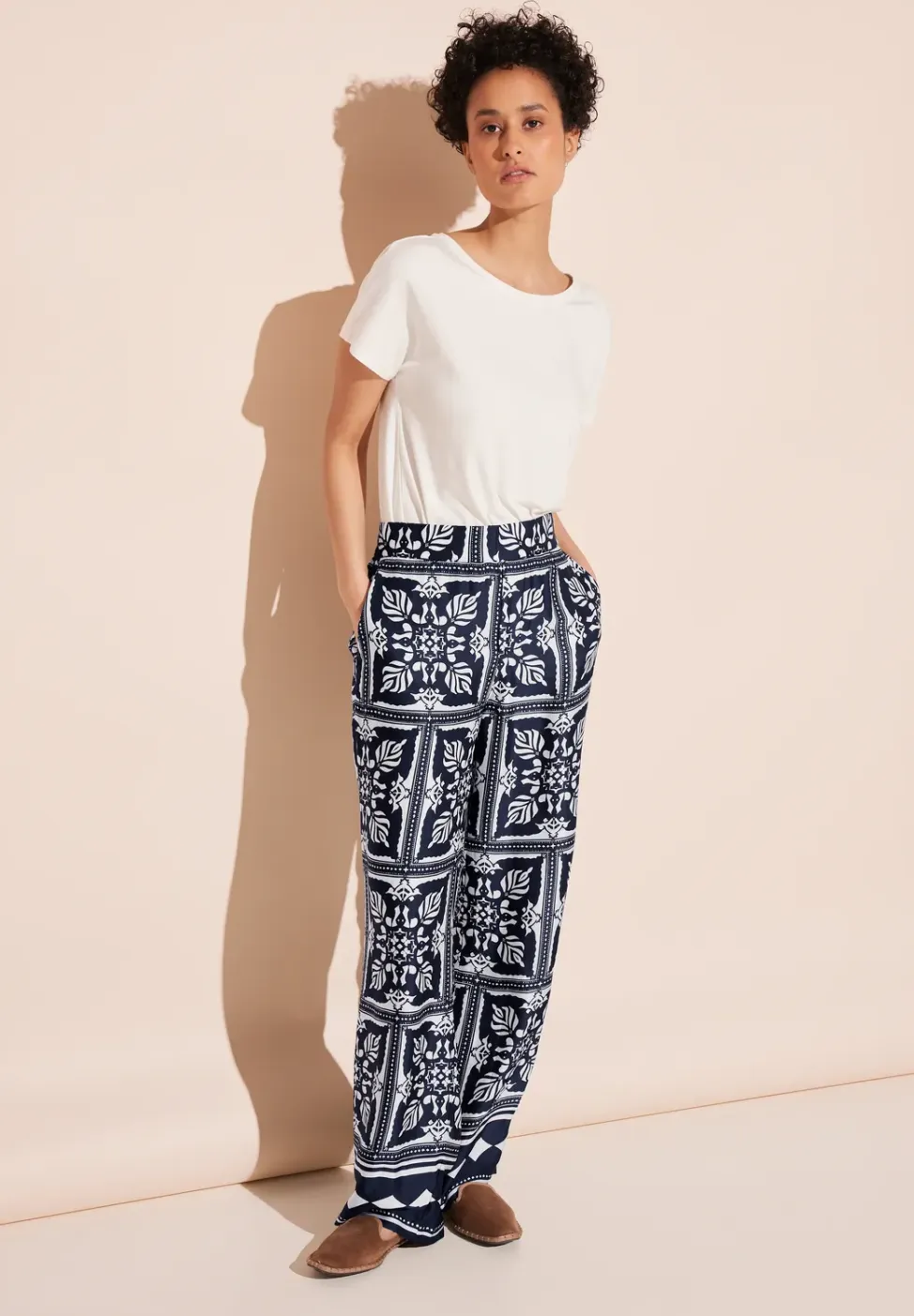 Satijnen broek met print