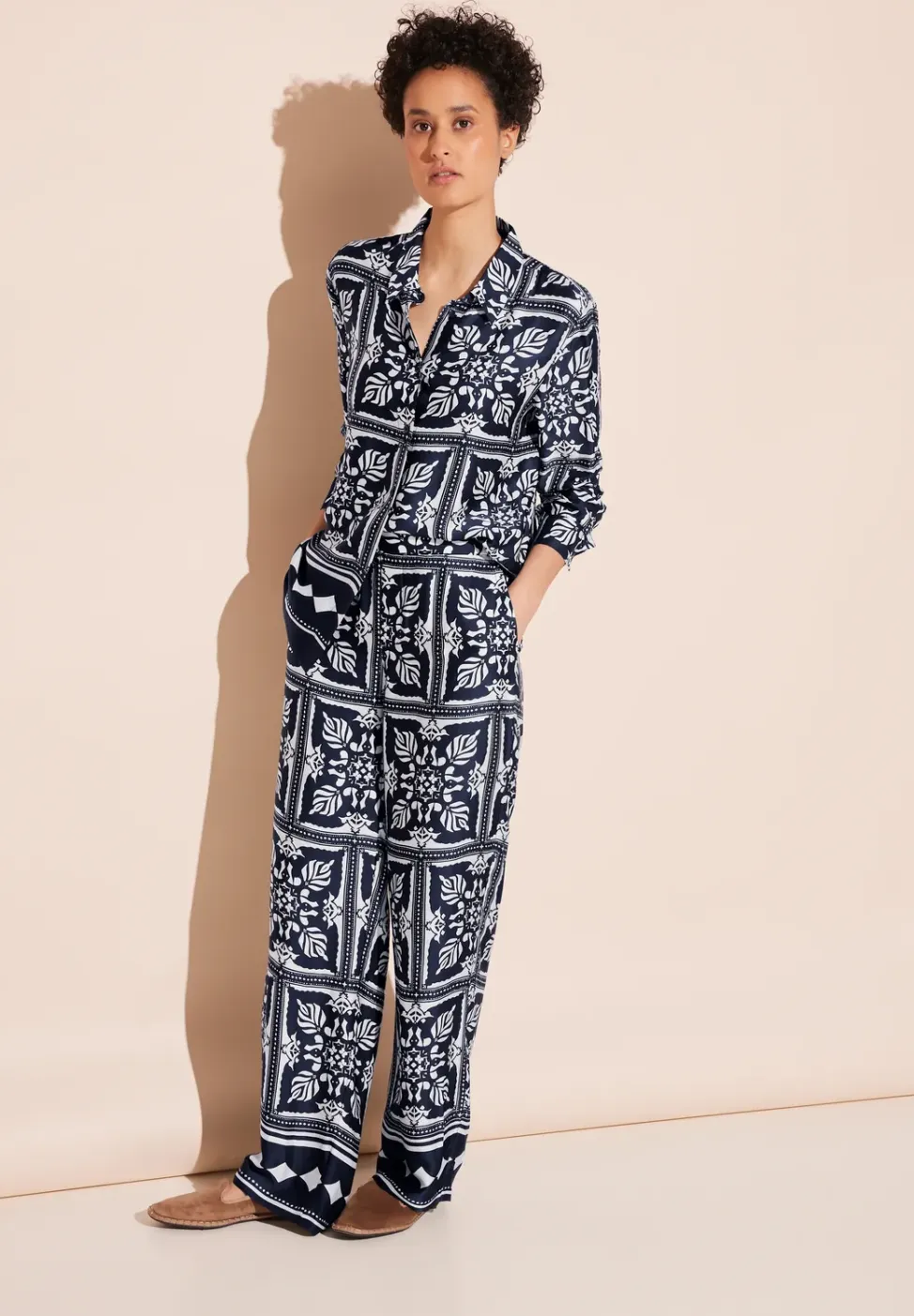 Satijnen broek met print