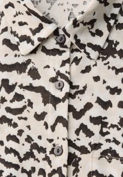 Shirt in blouselook