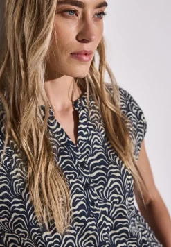 Shirt in blouselook