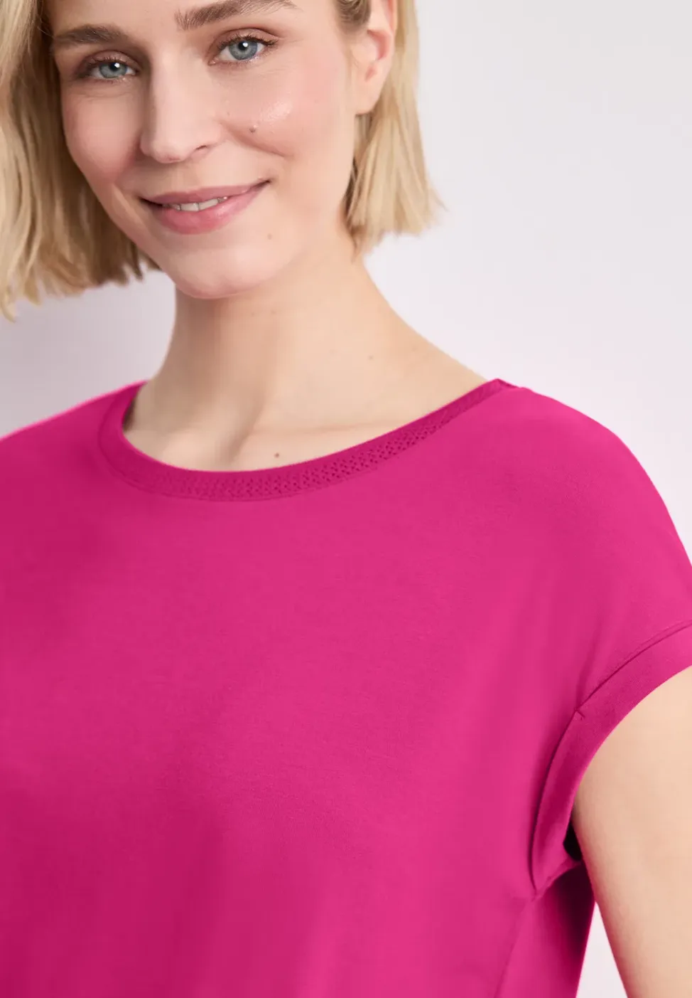 Shirt met boothals en decoratieve tape