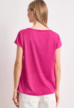Shirt met boothals en smokdetail