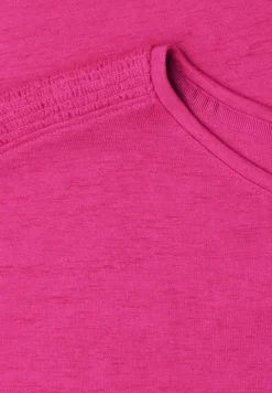 Shirt met boothals en smokdetail