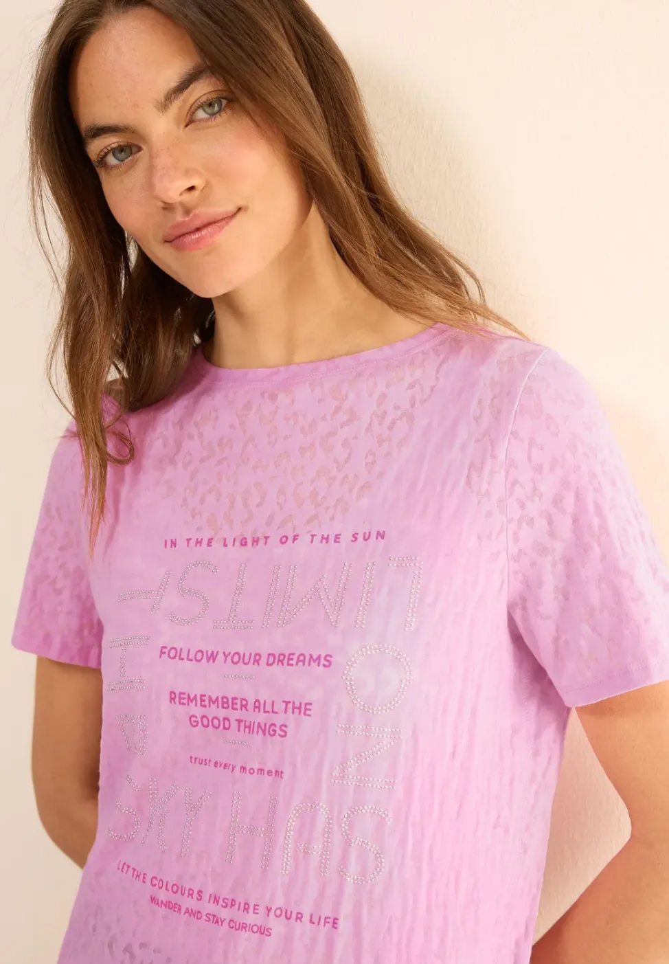 Shirt met edelstenen