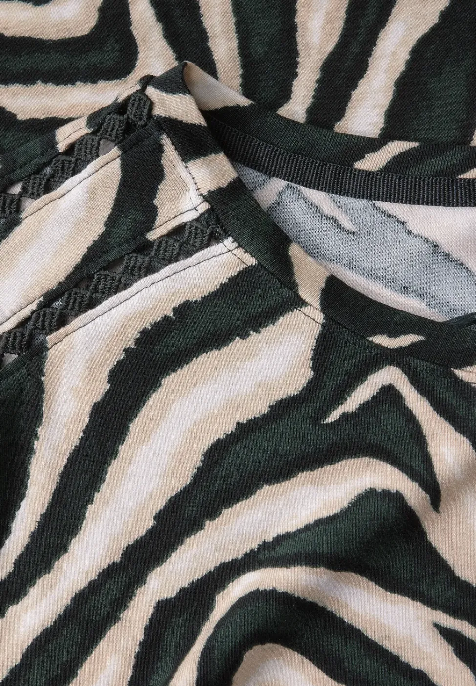Shirt met gehaakte details