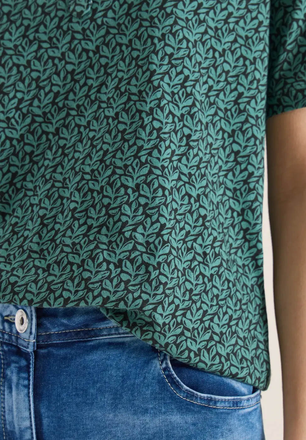 Shirt met gespleten hals en print