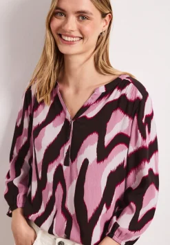 Shirt met gespleten hals en structuurmix