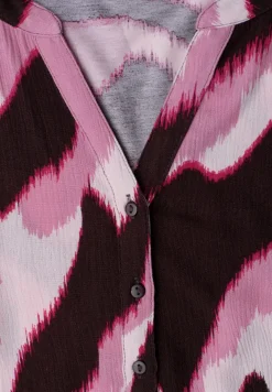 Shirt met gespleten hals en structuurmix