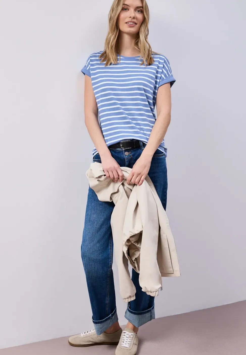 Shirt met hangende schouder en strepen